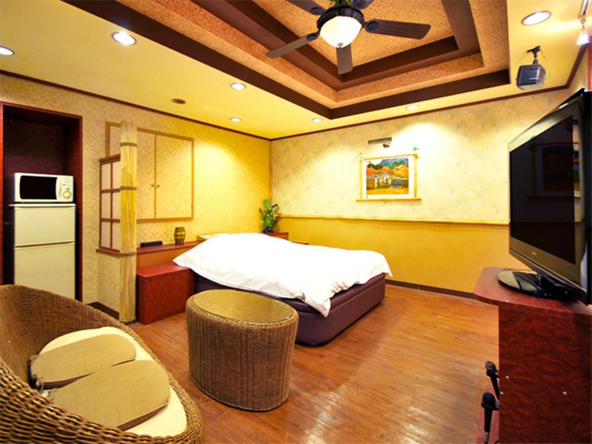 קומאקי Hotel Joy (Adults Only) מראה חיצוני תמונה